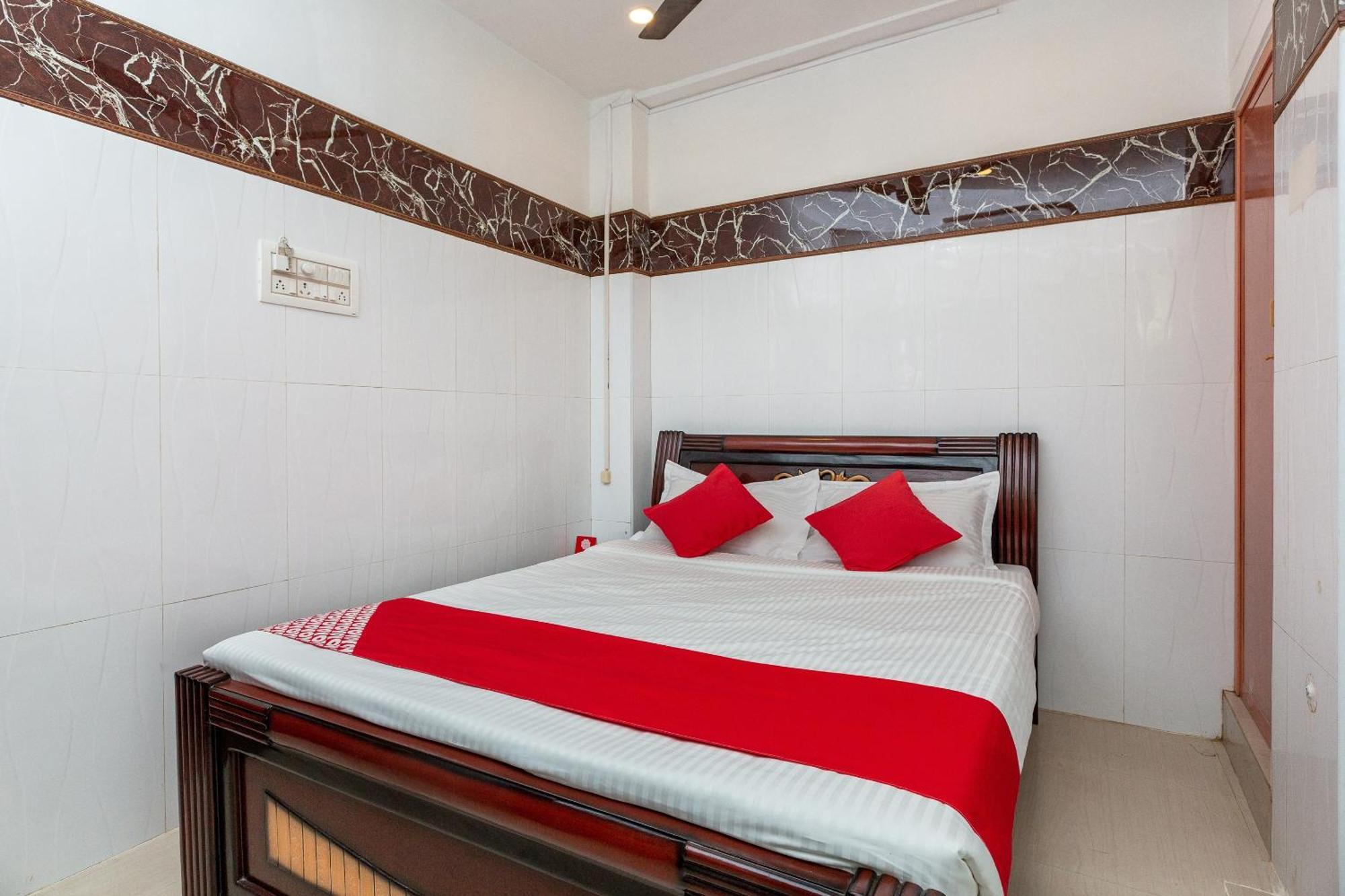 Oyo 19396 Cristal Residency Hotell Chennai Exteriör bild